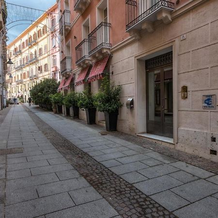 RIGHT HOUSE di Via Sulis Apartment Cagliari Bagian luar foto