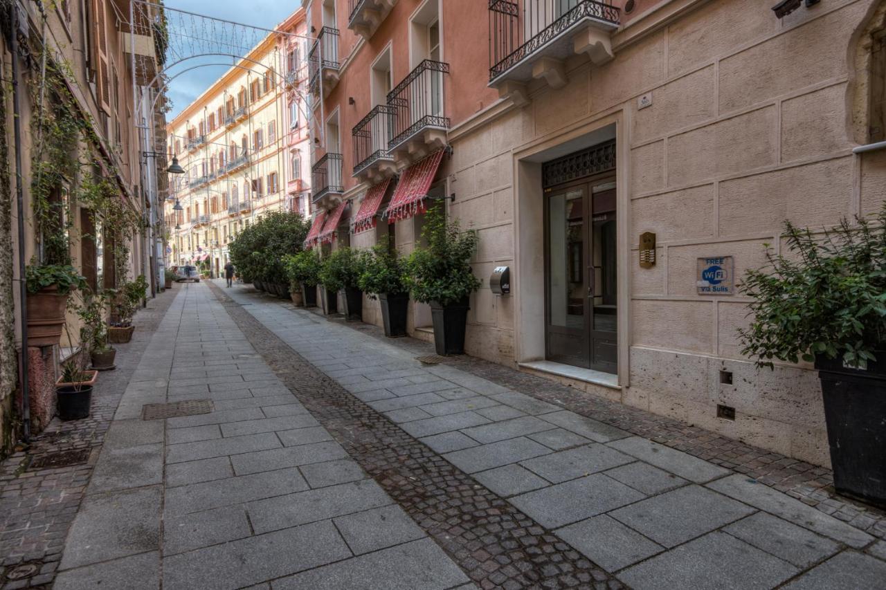 RIGHT HOUSE di Via Sulis Apartment Cagliari Bagian luar foto