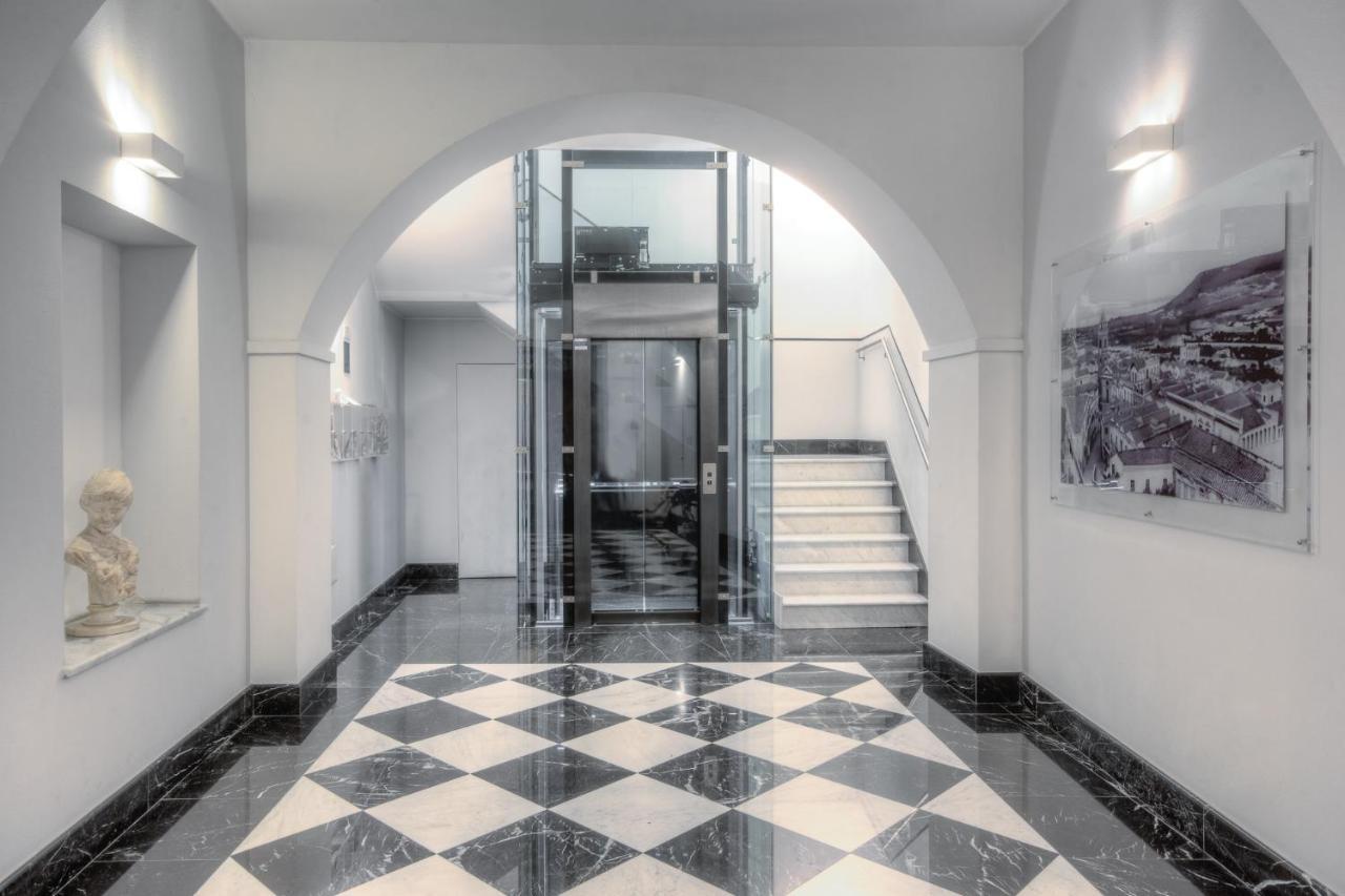 RIGHT HOUSE di Via Sulis Apartment Cagliari Bagian luar foto